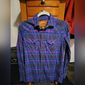 Women's Red Camel Brand Flannel Shirt Size Small